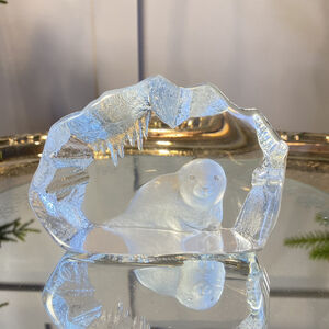 Mats Jonasson Intaglio Lead Glass Paperweight Baby Seal Sculpture Swedish Signed